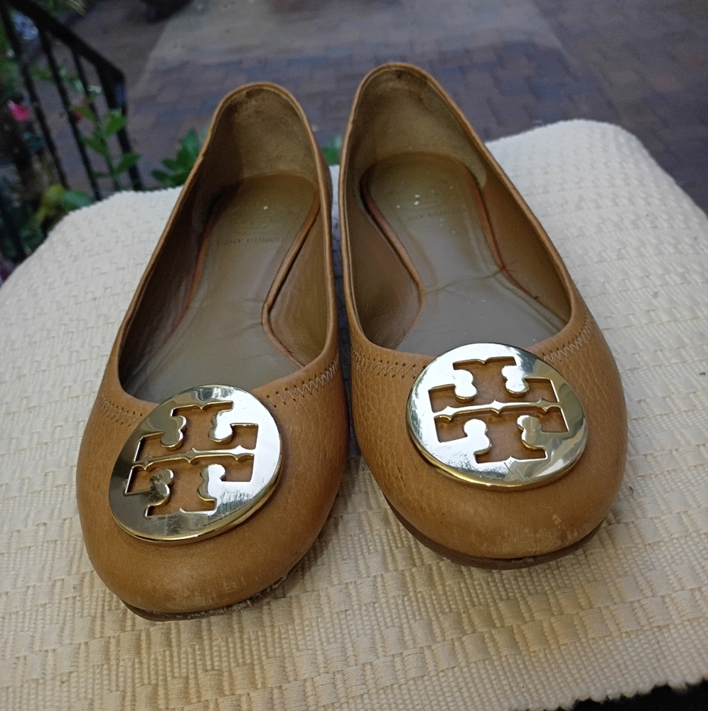 Tory Burch Tan Leather Ballet Flats.Size 6.5. - Picture 2 of 10